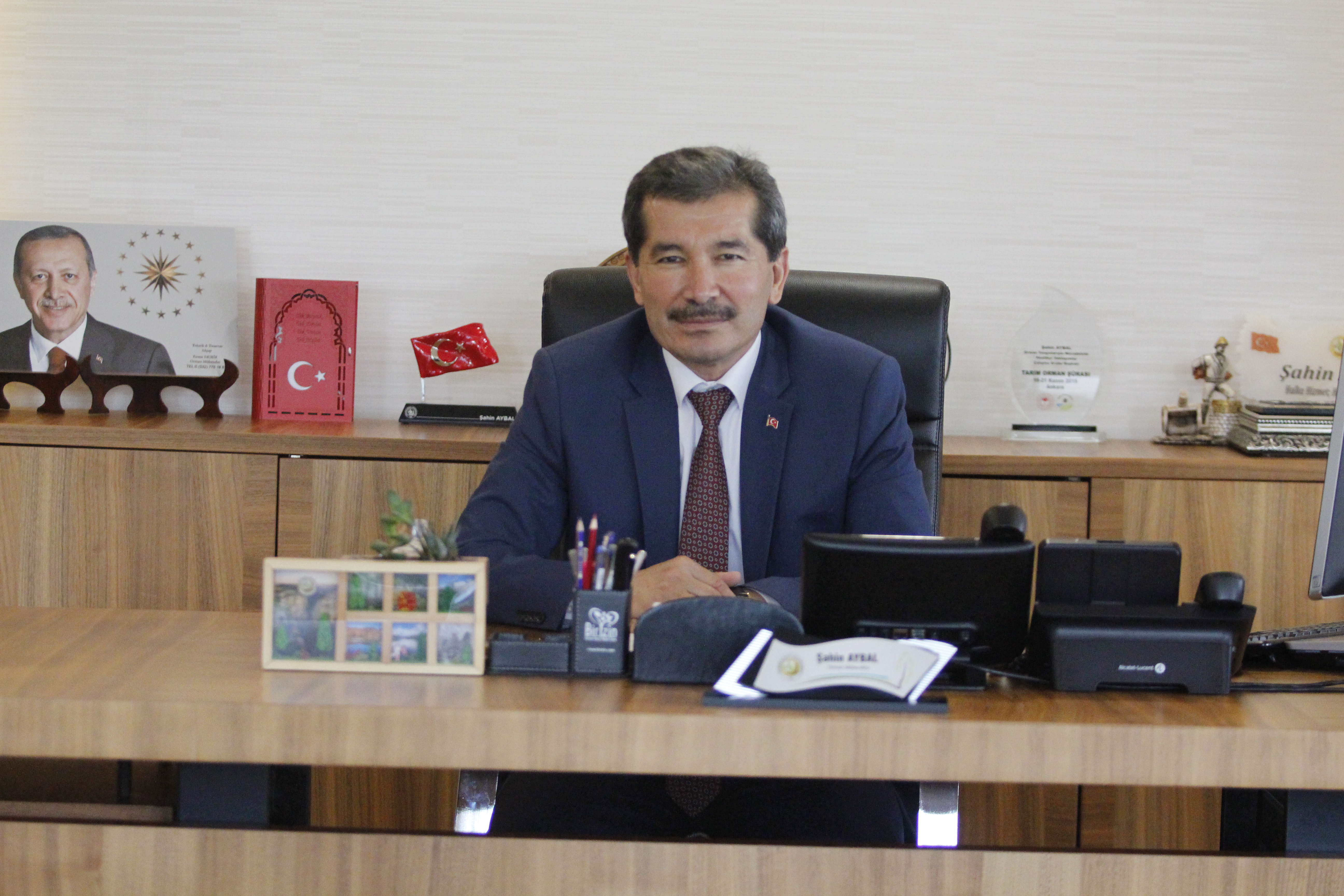 "BAŞKAN ŞAHİN AYBAL, HEM KULÜBÜN GERİDE KALAN DÖNEMDEKİ BAŞARILARINI HEM DE GELECEK HEDEFLERİNİ PAYLAŞTI."