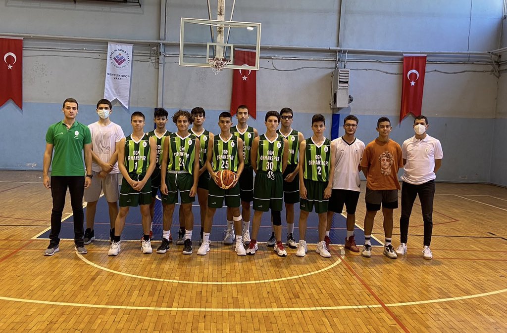 "YILDIZ EKREK BASKETBOL TAKIMIMIZ ANKARA 3.SÜ OLDU!