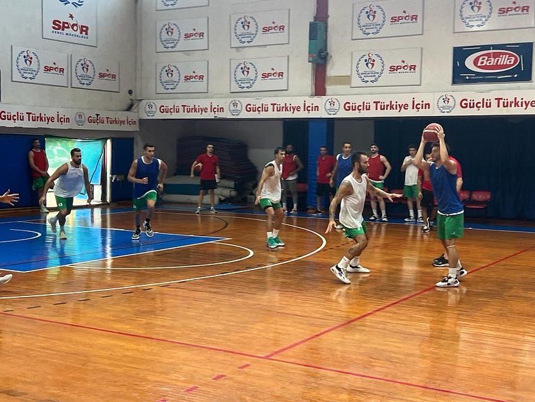 "ERKEK BASKETBOL A TAKIMIMIZIN BOLU KAMPI DEVAM EDİYOR"